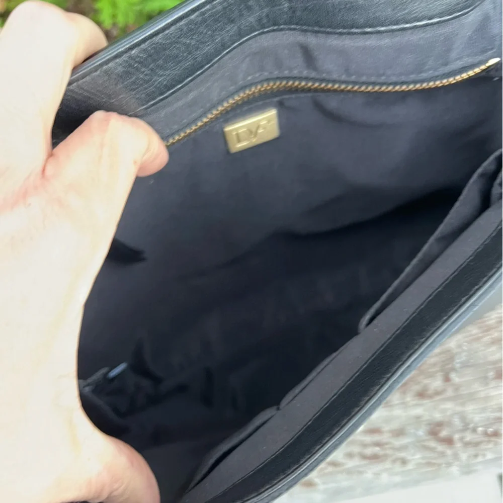 Diane Von Furstenberg Black Leather Shoulder Bag